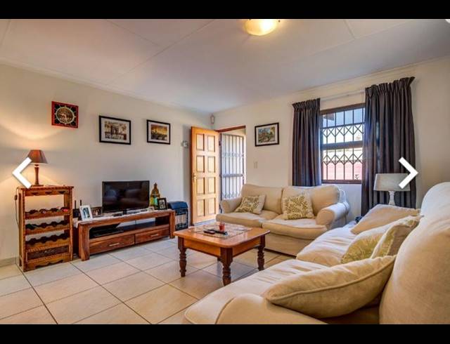 2 BEDROOM PROPERTY TO RENT IN POMONA